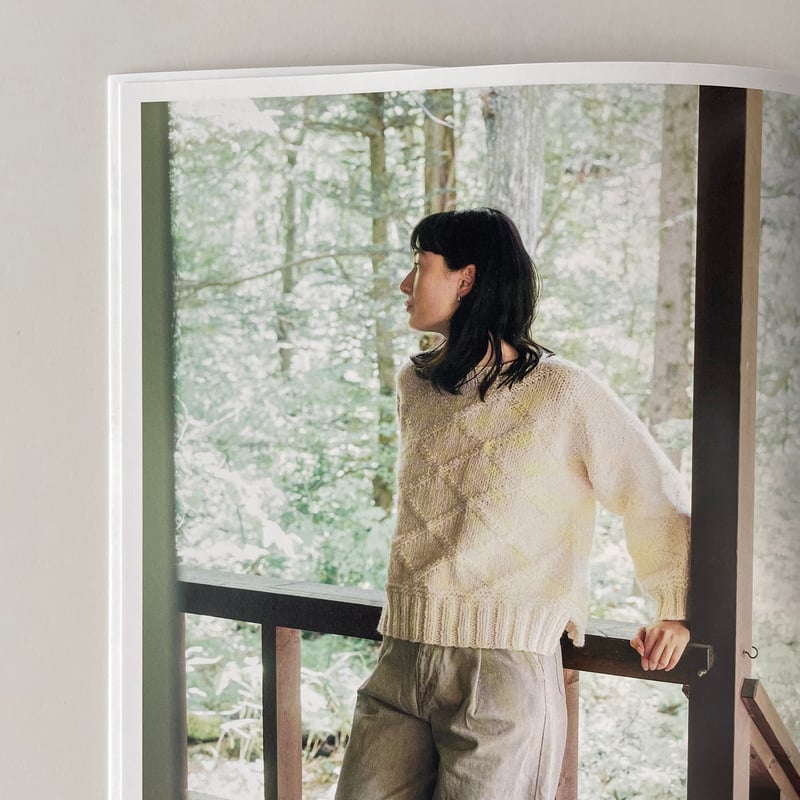 糸キット「ダイヤ柄のバルキーセーター」B51-01 | 手編みのお店 / SPOOL