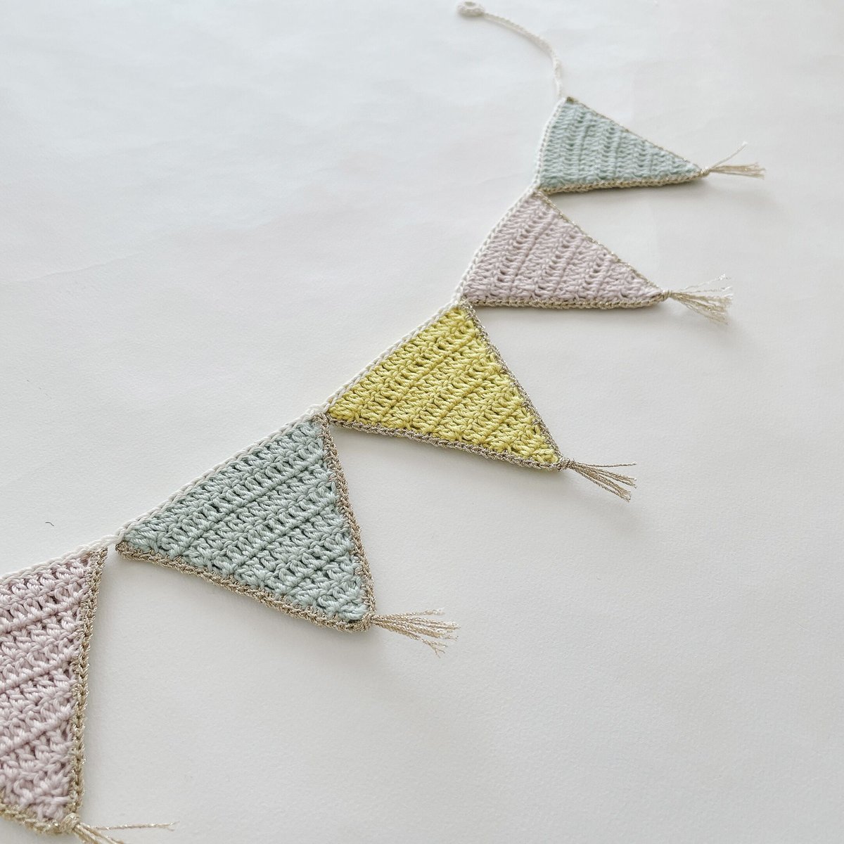 糸キット「フラッグガーランド」B38-04 | 手編みのお店 / SPOOL