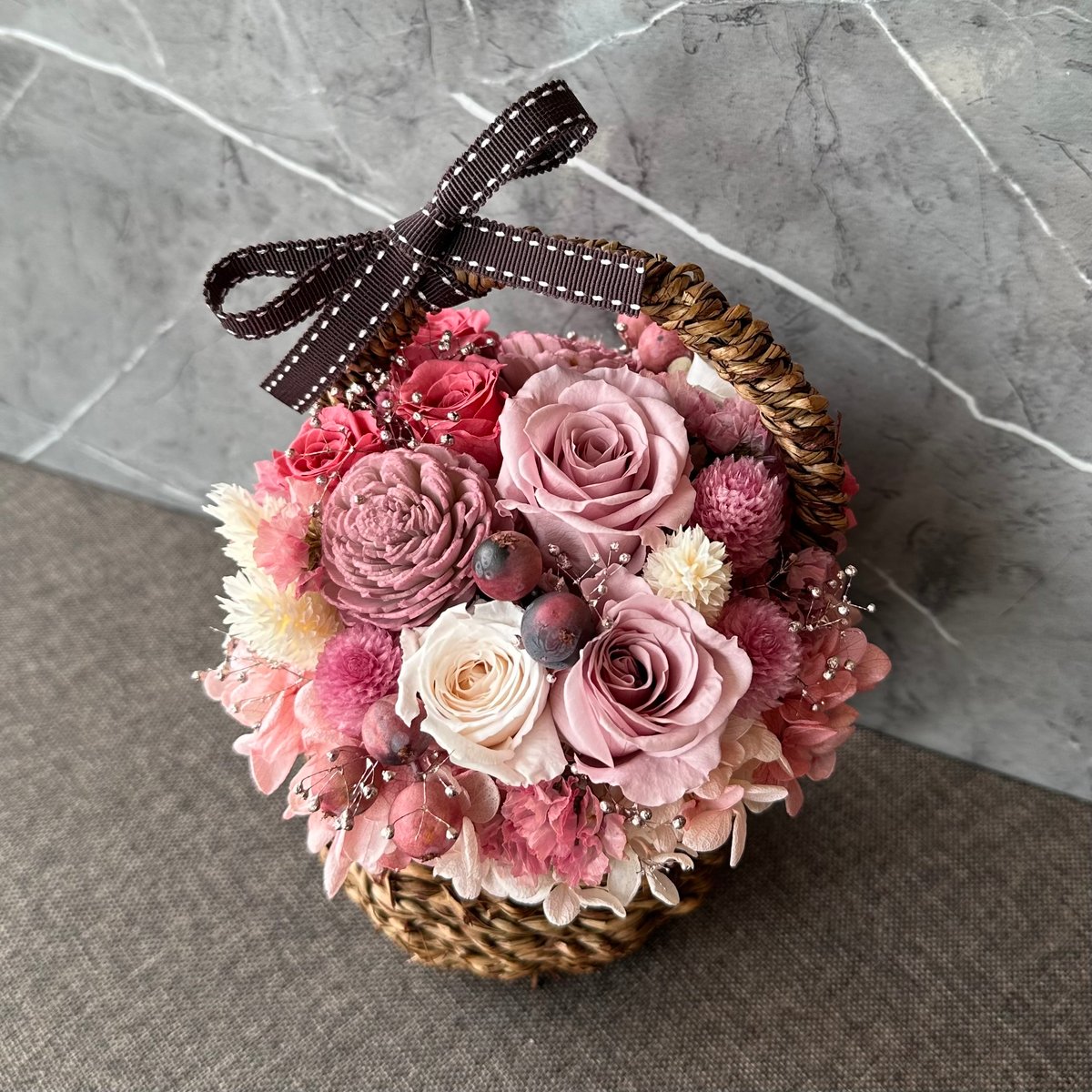 真紅のプリザーブドフラワーアレンジメント 真紅のプリザーブドフラワーアレンジメント