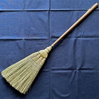 米澤箒工房　松本箒　中箒4玉（柄：ウォルナット × 糸：青）