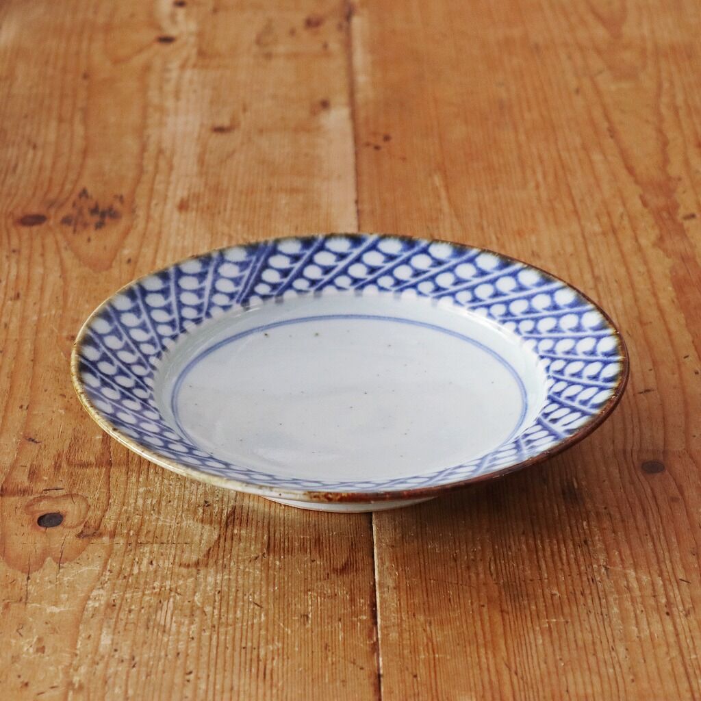 砥部焼 中田窯 7寸皿 すずらん | MARKUS