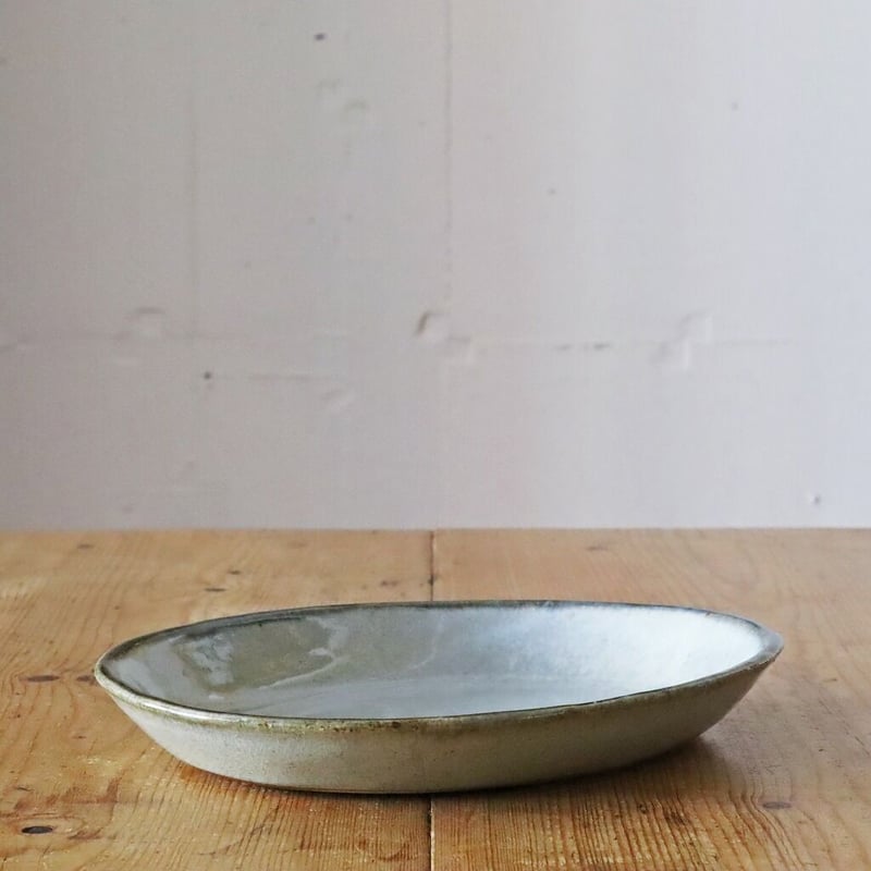 大皿　アンティーク　山上憲一　粉引貼草文大皿　直径41.5ｃｍ 山上（ヤマジョウ）宮崎 匠 フチ呉須楕円皿 大 | MARKUS