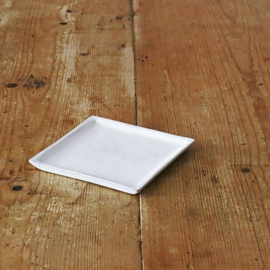 5f670b304b08395273603e9f