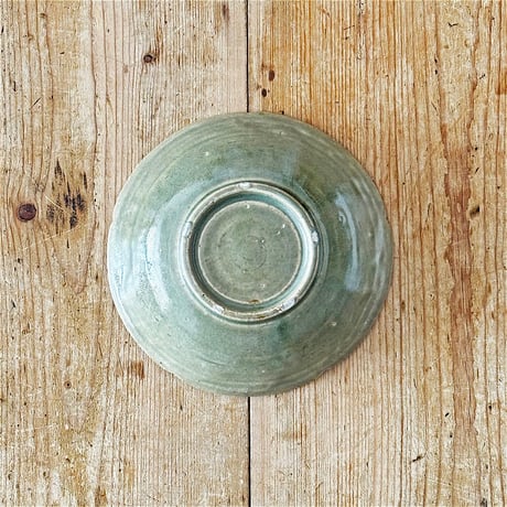 田中 大喜　淡緑釉 牡丹紋鉢
