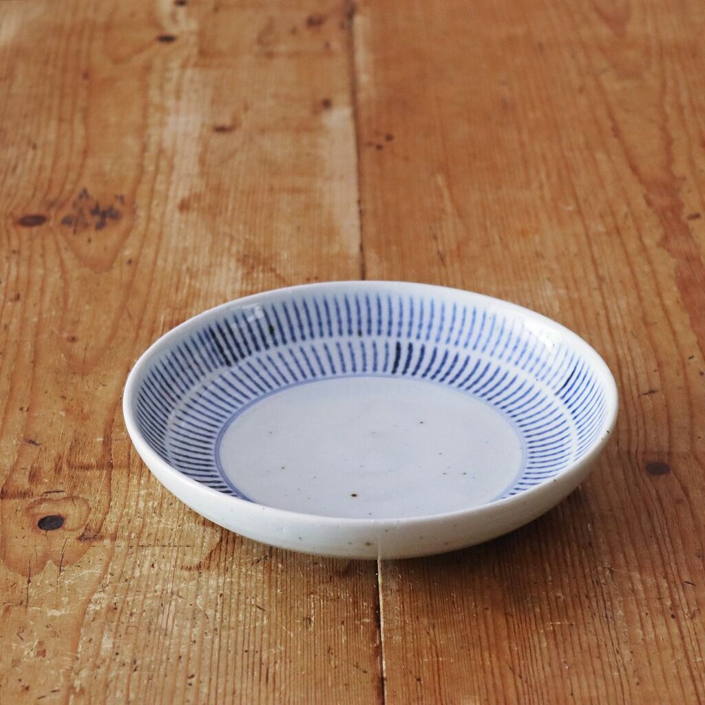 砥部焼 中田窯 6寸丸皿 刷毛目 | MARKUS