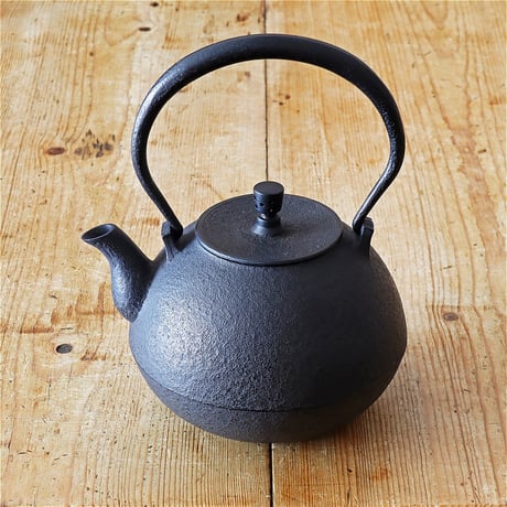 紅蓮堂 葛巻元　ひびき 南部鉄瓶 1.1L