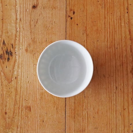 白磁工房（石飛 勲）　しのぎ飯碗　白