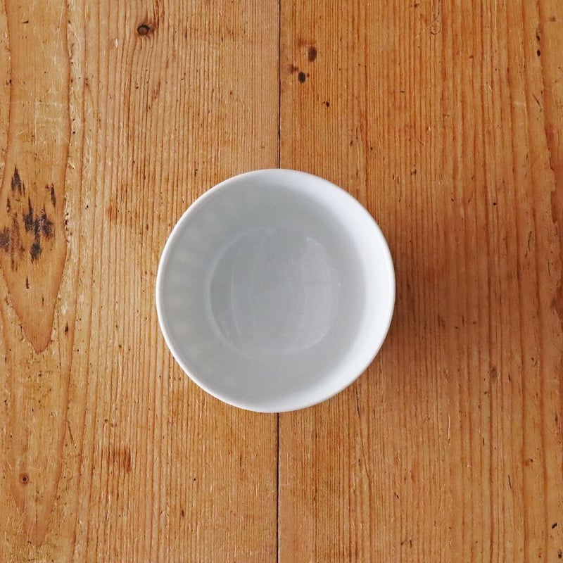 白磁工房（石飛 勲） しのぎ飯碗 白 | MARKUS