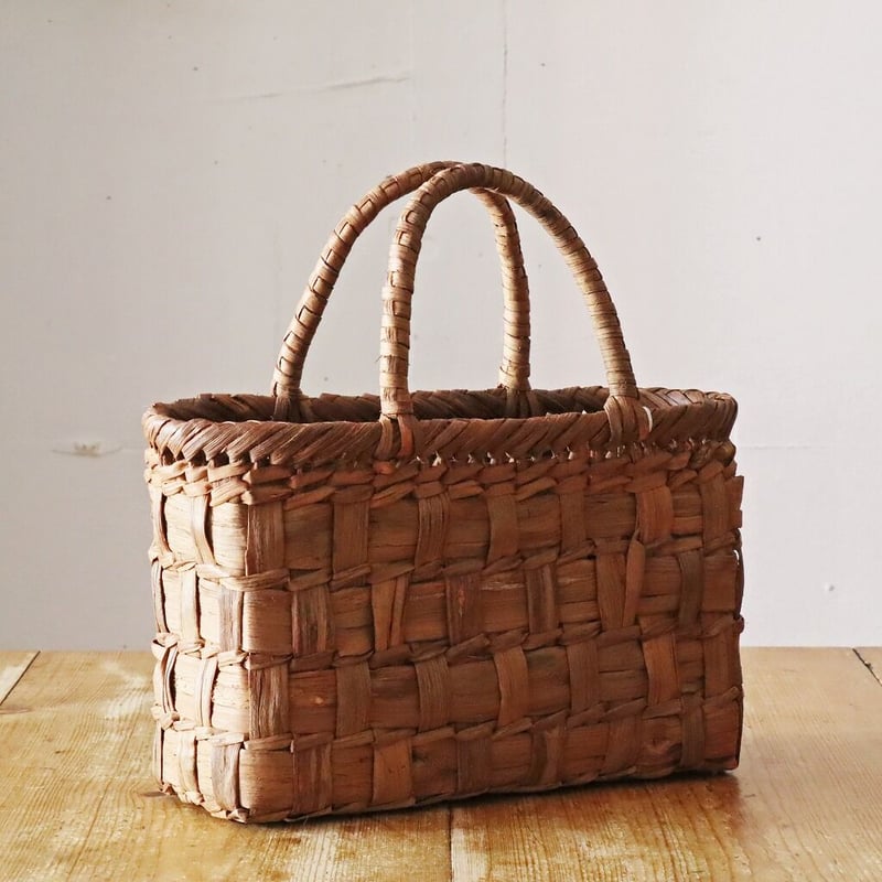 山ぶどう細工の手提げカゴ B | MARKUS