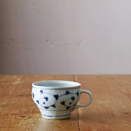 砥部焼　中田窯　スープマグ　唐草
