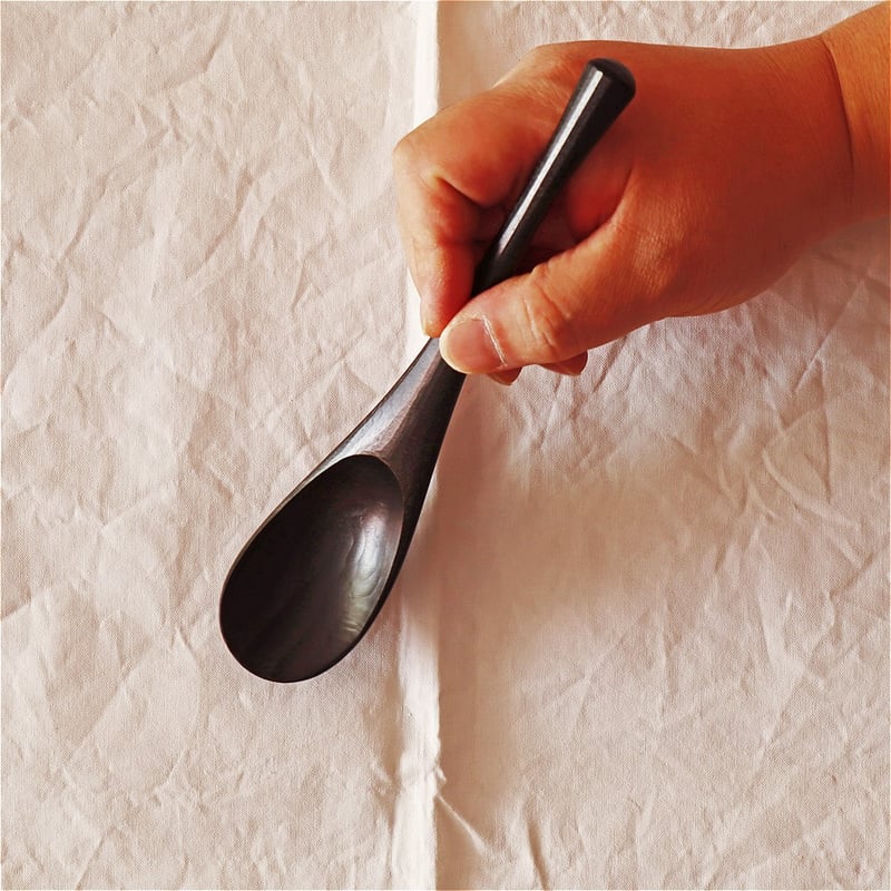 大久保ハウス木工舎 匙（取分け）楓・黒拭漆 | MARKUS