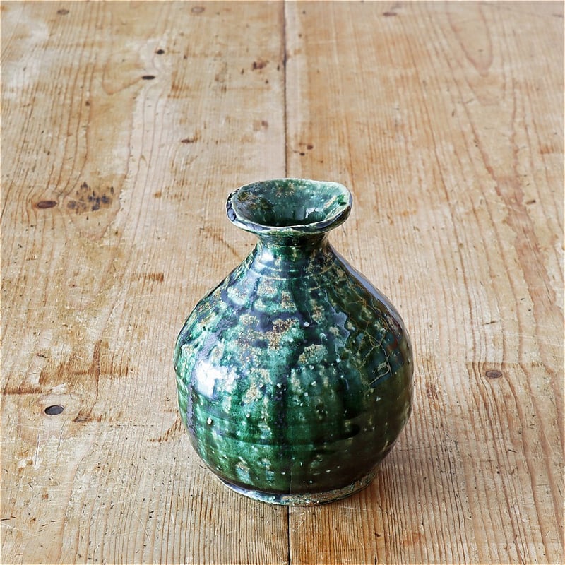 岡本芳久 緑釉 花入れ A | MARKUS