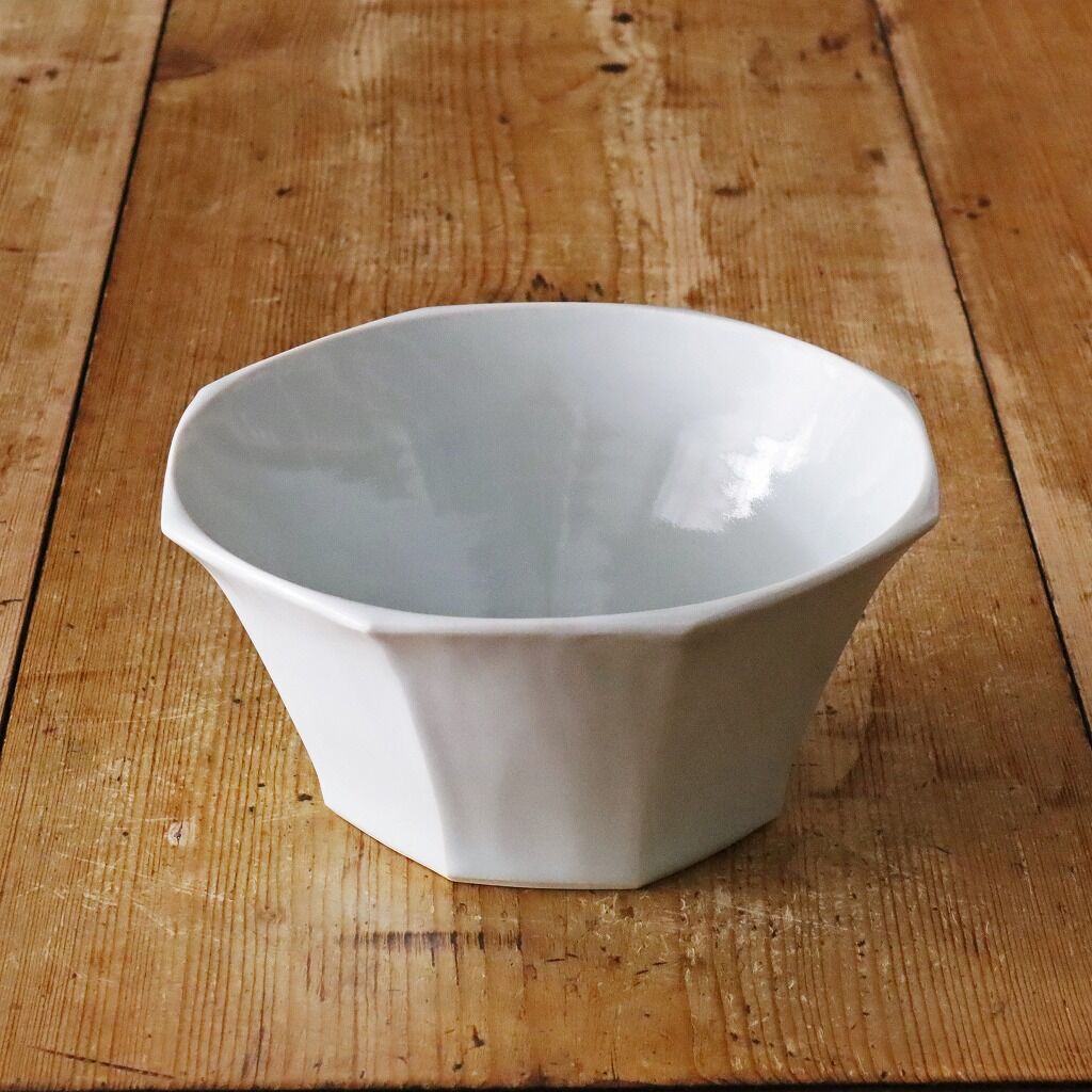 呉洲面取汲出 茶碗 六客 河井透 木箱付(メ1276) 呉洲面取汲出 茶碗 六客 河井透 木箱付(メ1276)