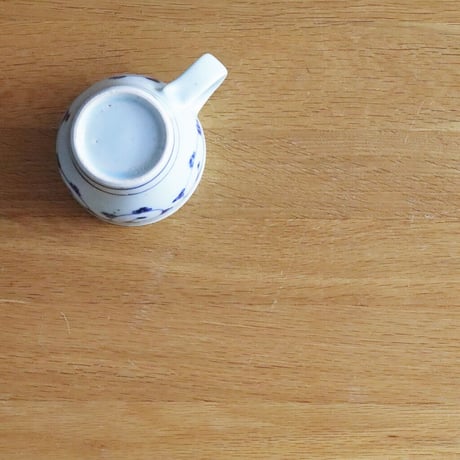 砥部焼　中田窯　マグカップ　唐草