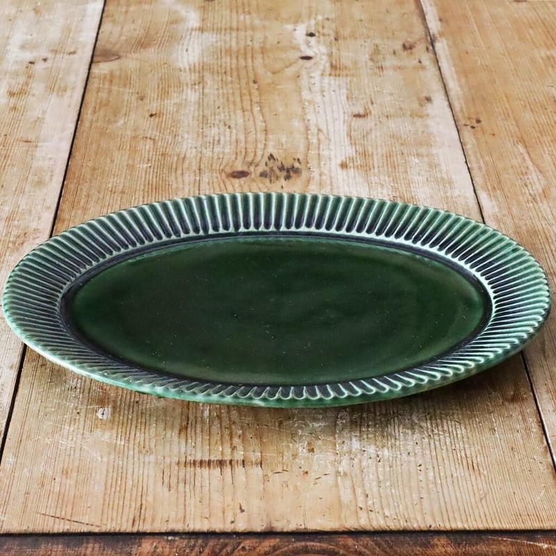 宋艸窯（竹之内 琢） 楕円平皿 緑 | MARKUS