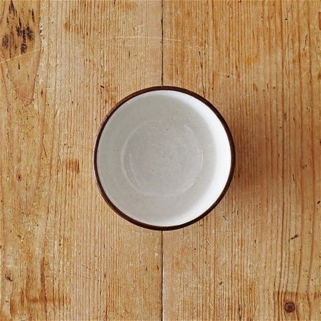 瀬戸本業窯　馬の目 飯碗　茶（鉄）