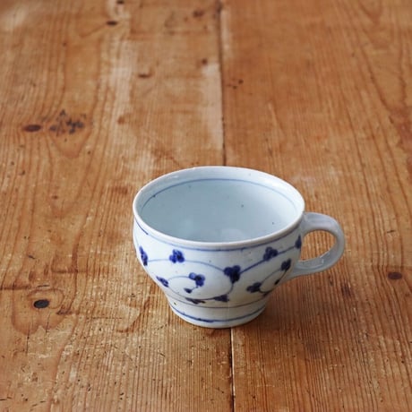 砥部焼　中田窯　スープマグ　唐草