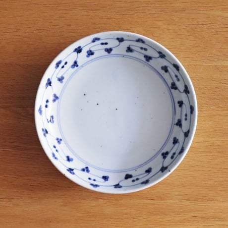 砥部焼　中田窯　6寸丸皿　唐草