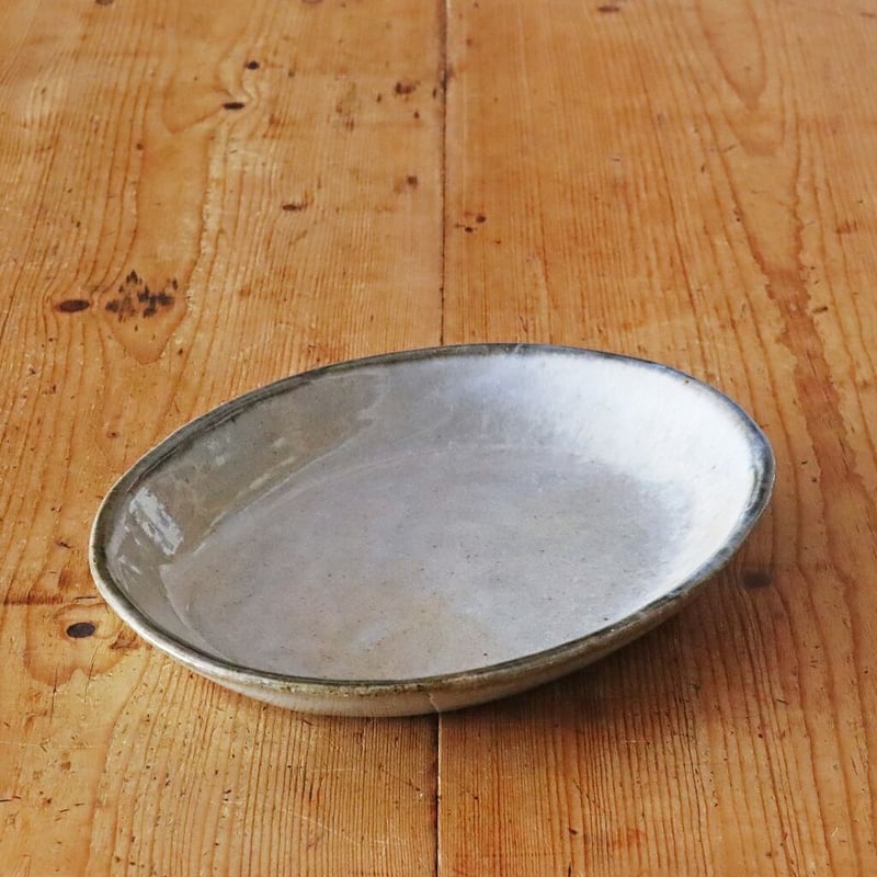 大皿　アンティーク　山上憲一　粉引貼草文大皿　直径41.5ｃｍ 山上（ヤマジョウ）宮崎 匠 フチ呉須楕円皿 大 | MARKUS