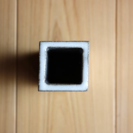 中里太郎右衛門窯　唐津一輪挿  (斑唐津)