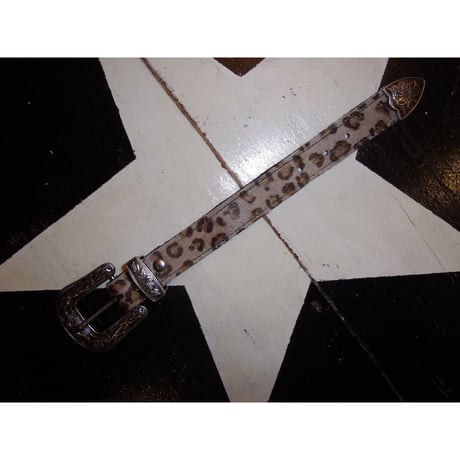 WESTERN BUCKLE LEOPARD WRISTBAND
