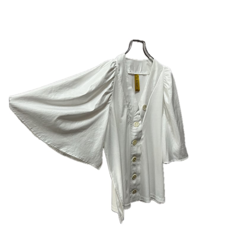 美品　heve ベルスリーブジャケット　アイボリー WILLFULLY official web store（ウィルフリーコウシキツウハン
