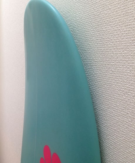 MINI MODEL  "NICOLE"   5'6" QUAD.  SANDING FINISH.   W 21  1/2.     T 2  4/8