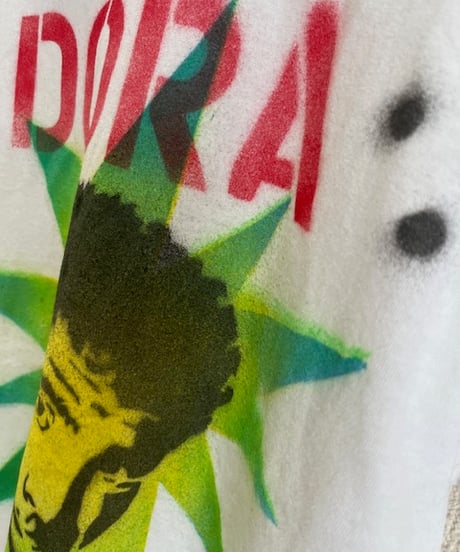 STENCILED "DORA" TEE (White) M
