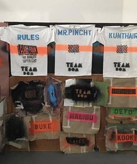TEAM DOM / Stenciled    T-SHIRTS