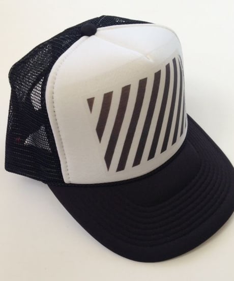 TRUCKER mesh CAP "SLASH" (Black)