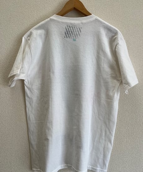 SATENCILED "DORA"TEE (White) M
