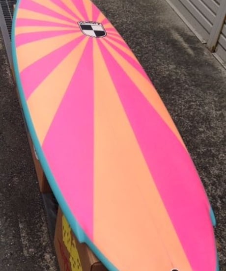 6'2"  HIGH  PERFORMANCE  "Peny" Air brushed & Hand shaped by Peter Schroff