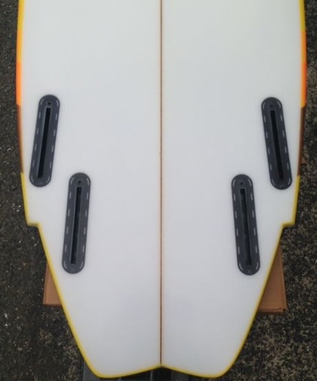 5'6"  HIGH  PERFORMANCE   "Shelly" Air brushed & Hand shaped by Peter Schroff