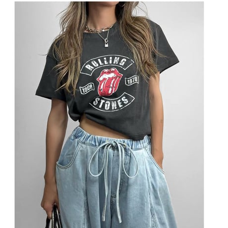 クロップドTEE "ROLLING STONES" 【CHARCOAL/WHITE】