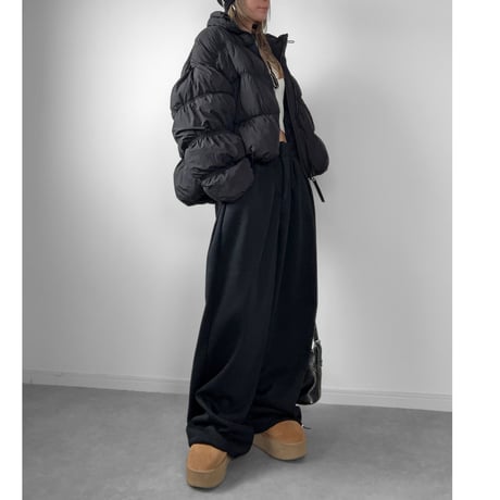 裏起毛バレルレッグスウェットパンツ【BLACK】