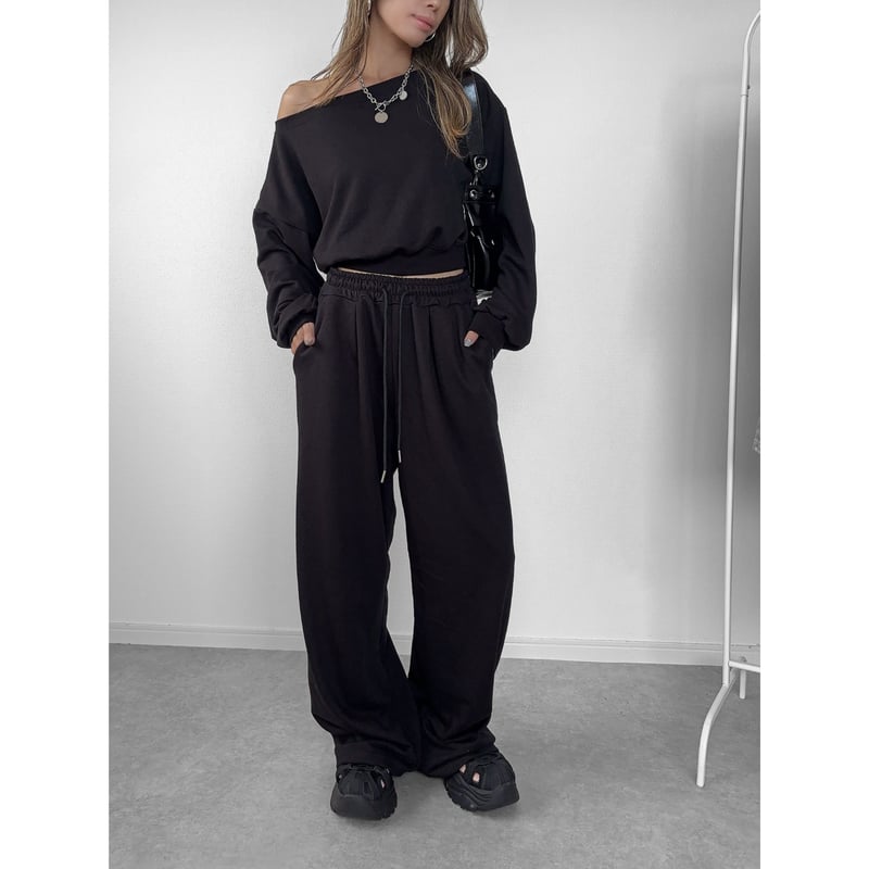 LE SSERAFIM フード付きクロップドスウェット 黒 LE SSERAFIM × ZOZOTOWN FUR ZIP HOODIE（パーカー）｜LE