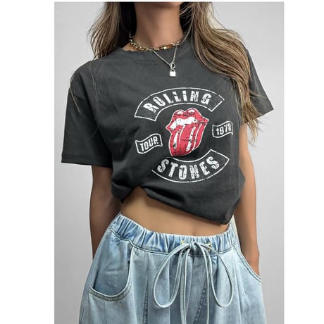 クロップドTEE "ROLLING STONES" 【CHARCOAL/WHITE】