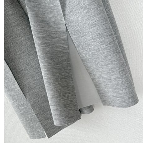 センタースリットレギンスパンツ【GLAY】
