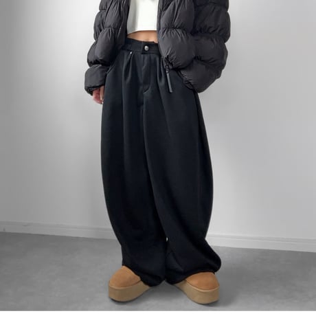 裏起毛バレルレッグスウェットパンツ【BLACK】