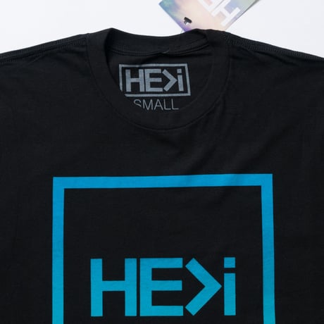 HE＞i（ヒー）Tシャツ GRADUAL TEE（ブラック）S