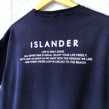 ISLANDER/アイランダー FLAG LOGO ビッグシルエット胸ポケットTシャツ（ネイビー）