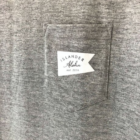 ISLANDER/アイランダー FLAG LOGO ビッグシルエット胸ポケットTシャツ（グレー）
