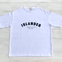ISLANDER/アイランダー アーチロゴ ビッグシルエット胸ポケットTシャツ（ホワイト）