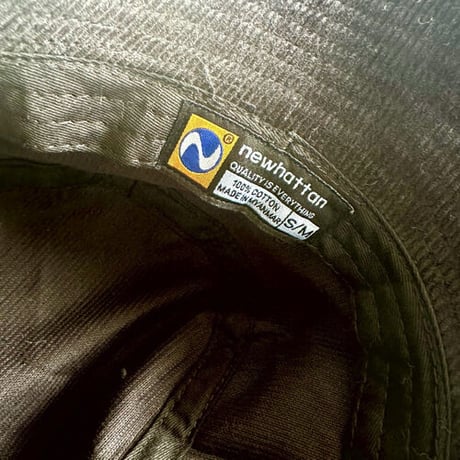 ISLANDER FLAG LOGOコーデュロイバケットハット