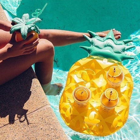 SUNNYLIFE（サニーライフ）パイナップルドリンクホルダー/浮き輪/INFLATABLE DRINK HOLDER PINEAPPLE