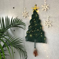 ISLANDER限定マクラメクリスマスツリー壁掛けタペストリー（グリーン）