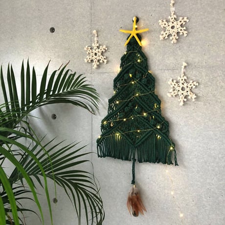ISLANDER限定マクラメクリスマスツリー壁掛けタペストリー（グリーン）