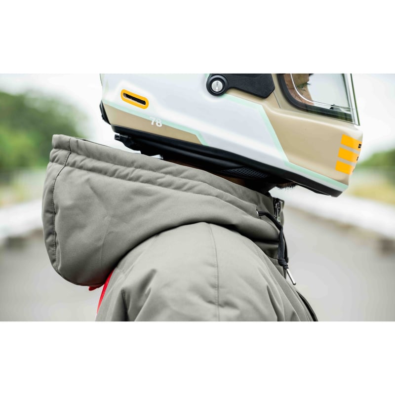 Colemanコラボ【着るテント】防風防寒バイク用アウターが完成