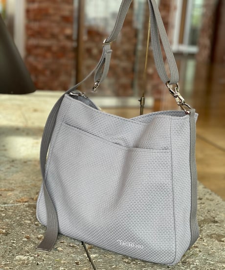 新作”Round” 2025SS限定色 Light Gray