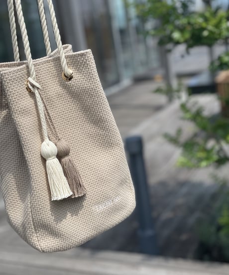 STRING new BEIGE  ※タッセルチャームSサイズ2個付き